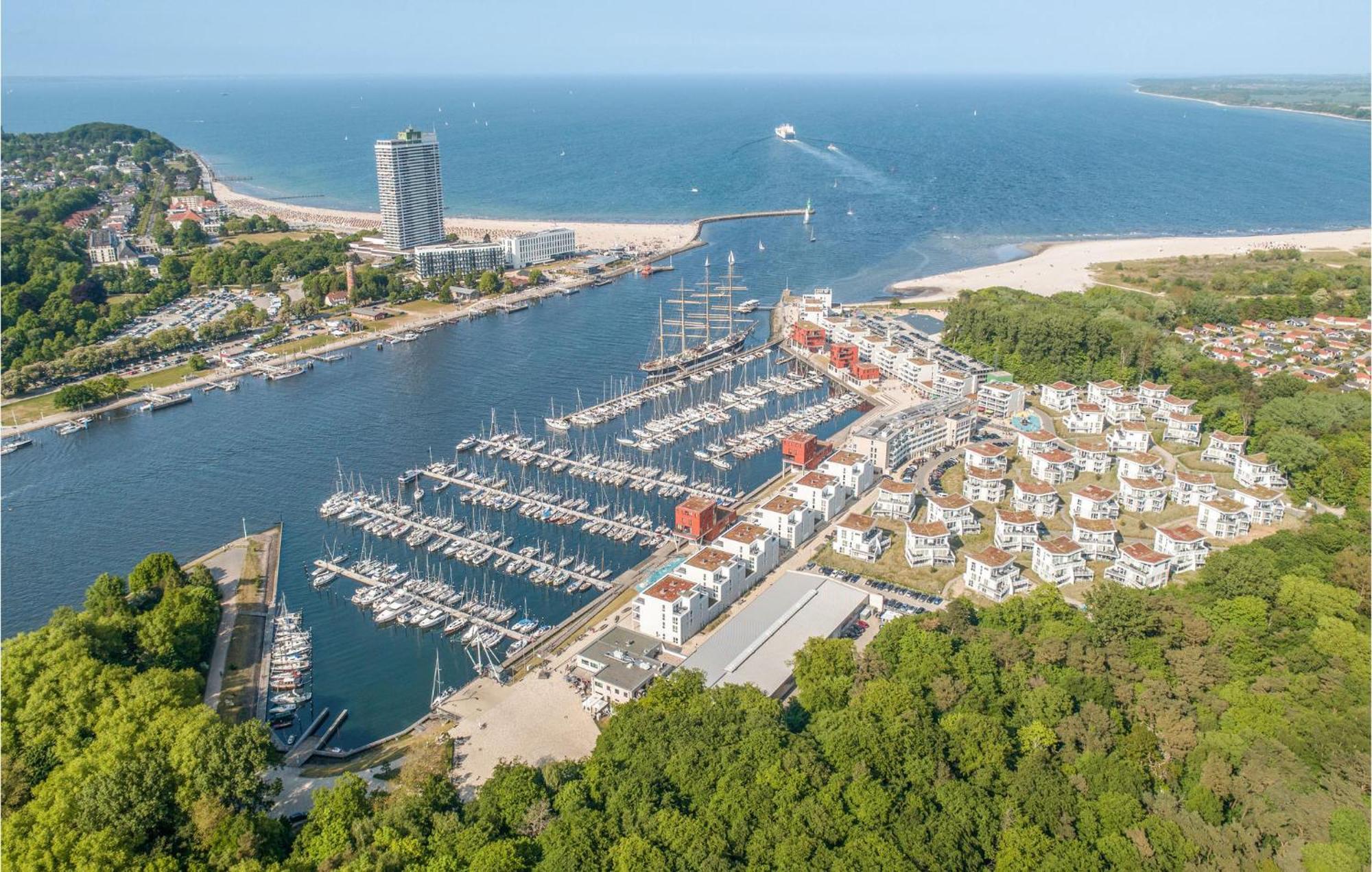 Awesome Apartment In Luebeck Travemuende With Sauna Ruang foto